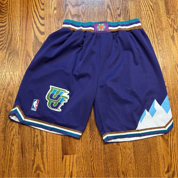 Utah Jazz Adidas NBA 1996-97 Throwback Shorts Size Large 8.5” Inseam READ